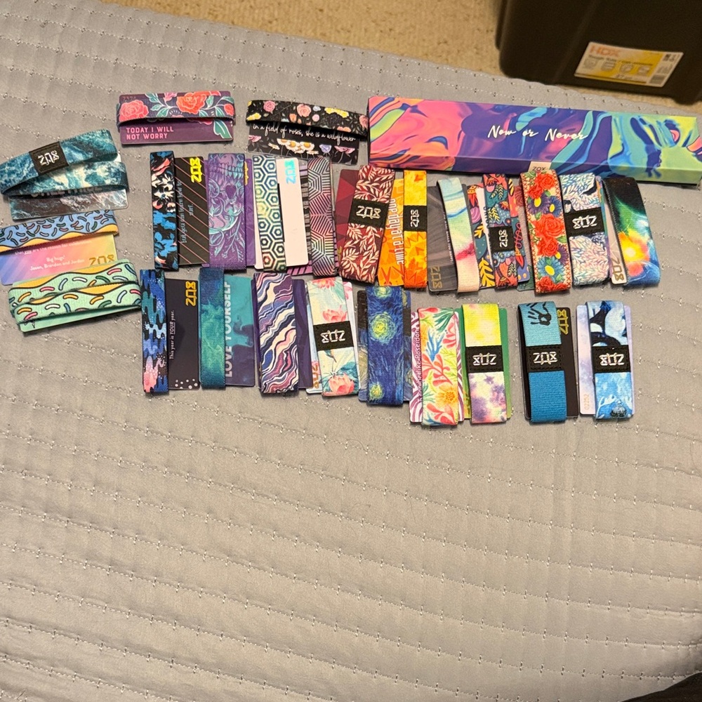 Zox lot of 26 straps
